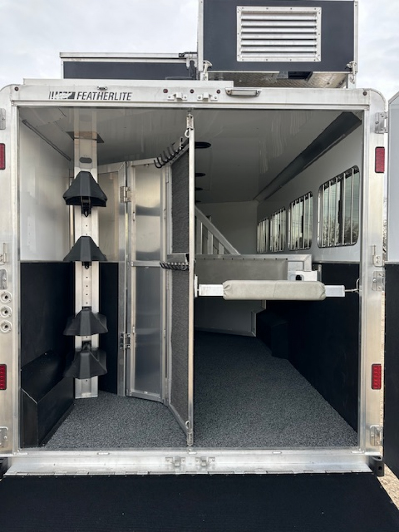 Trailer Photo 18