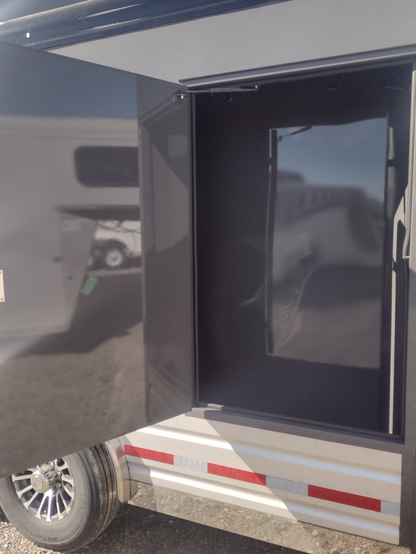 Trailer Photo 19