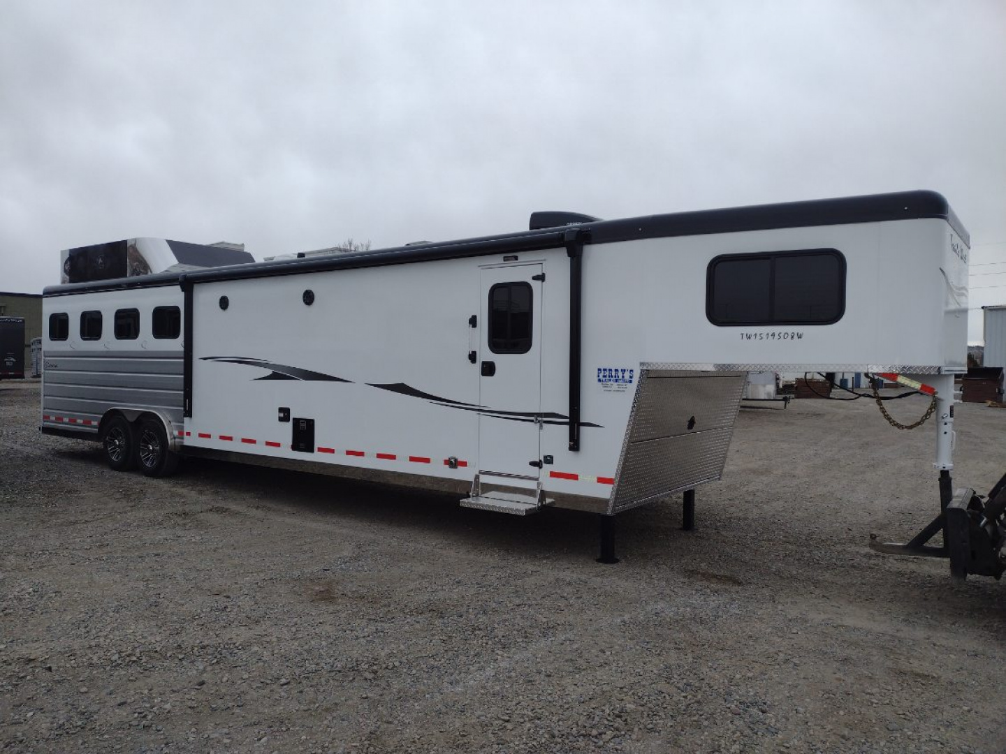 Trailer Photo 2