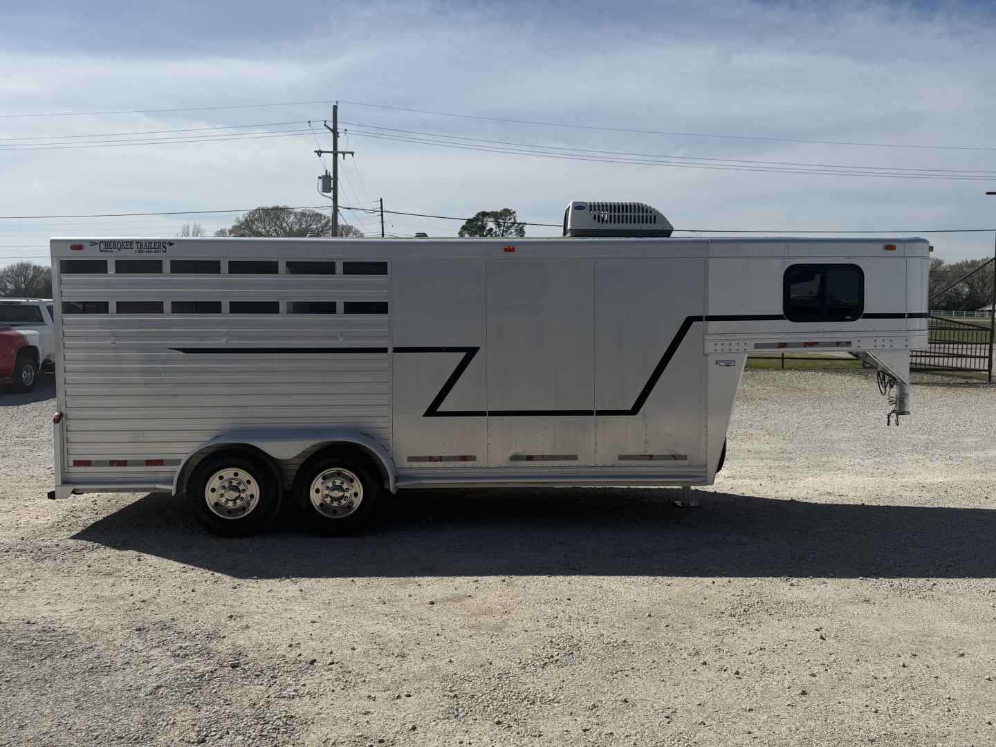 Trailer Photo 4