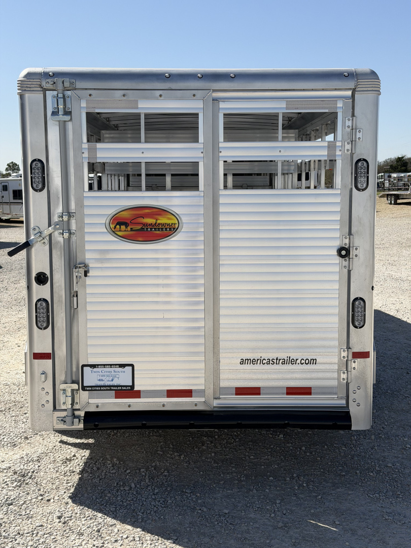 Trailer Photo 4