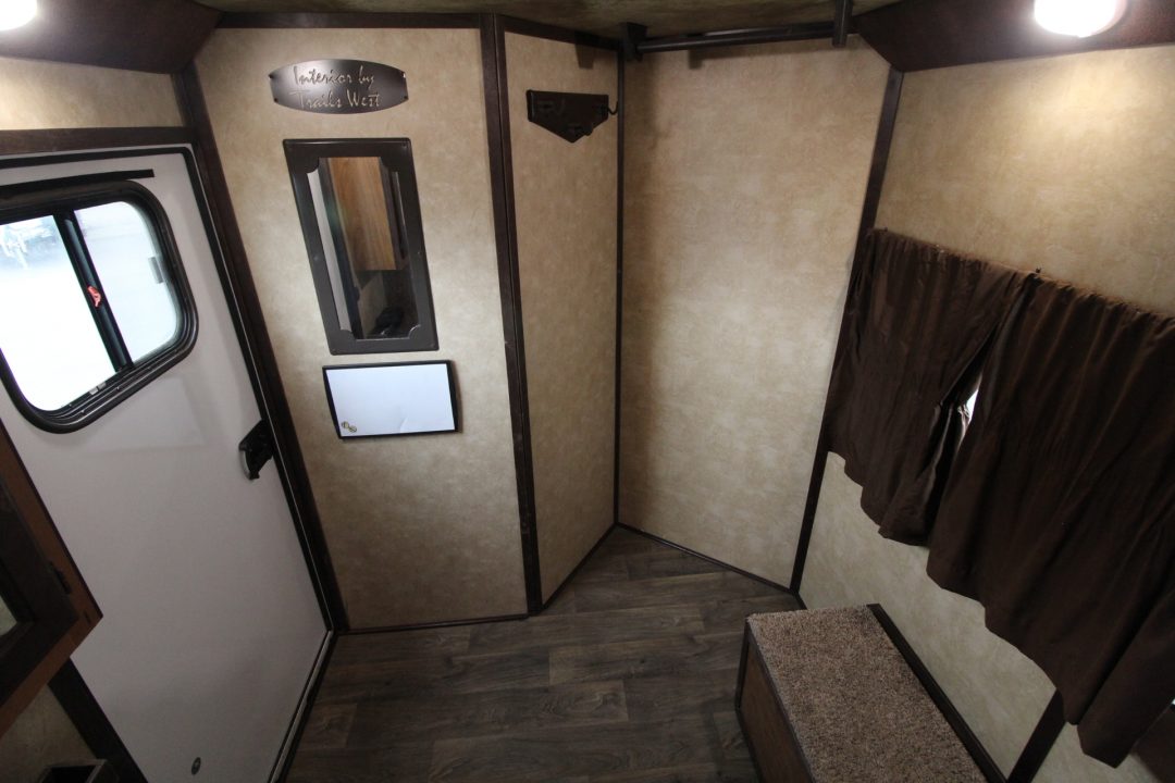 Trailer Photo 8