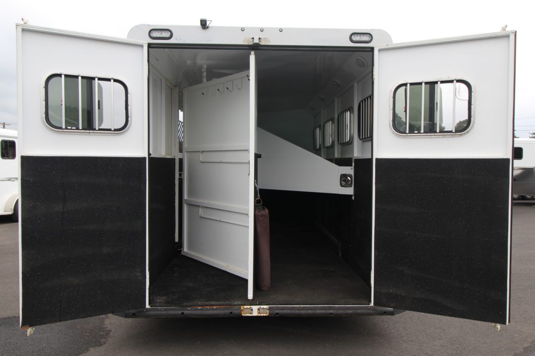 Trailer Photo 10