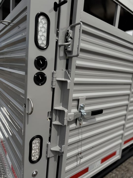 Trailer Photo 13