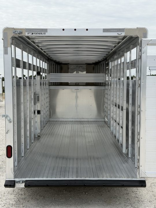 Trailer Photo 7