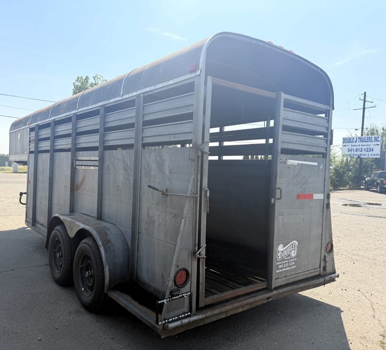 Trailer Photo 2