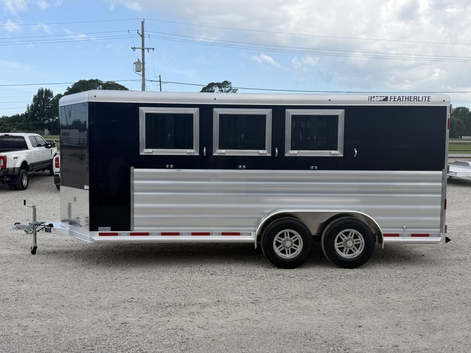 Trailer Photo 2