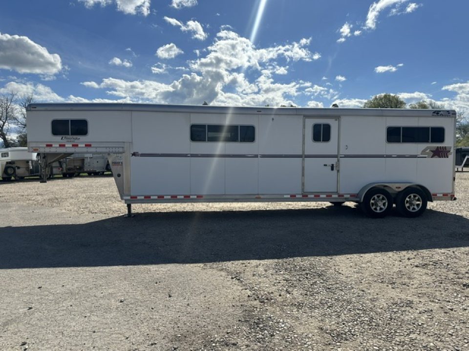 Trailer Photo 2