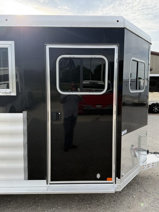Trailer Photo 9