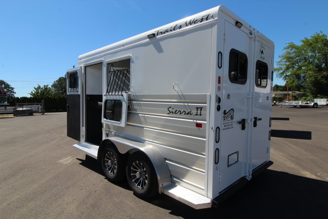 2027 Trails West sierra ii 2 horse comfort pkg