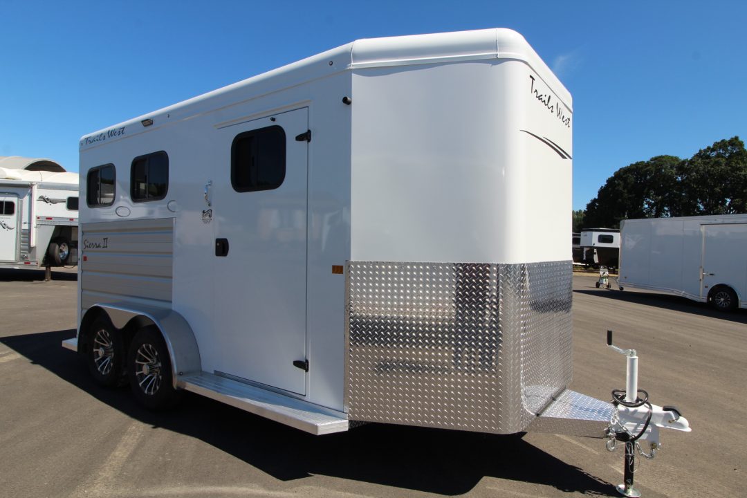 2027 Trails West sierra ii 2 horse comfort pkg