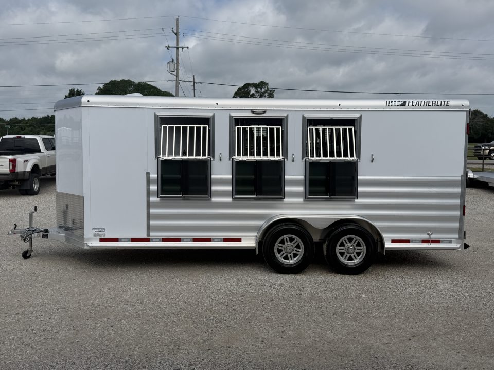Trailer Photo 4