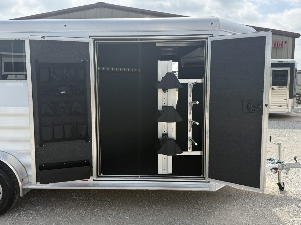 Trailer Photo 11