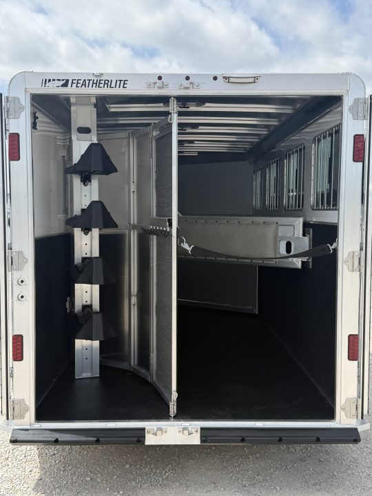 Trailer Photo 7
