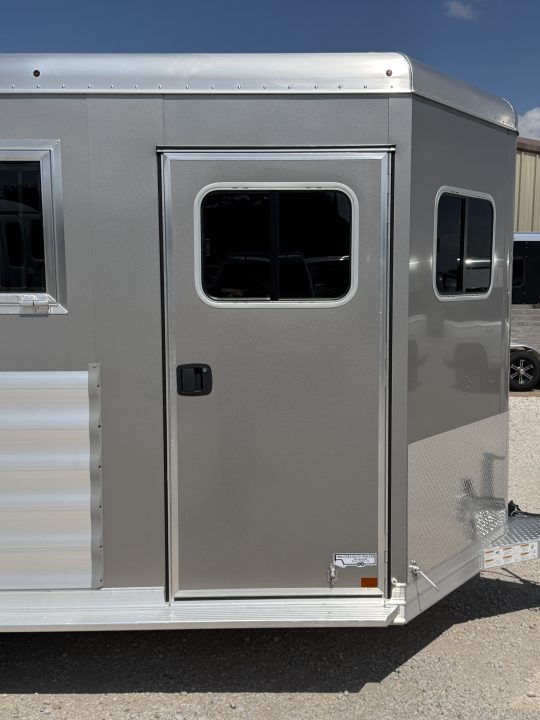Trailer Photo 10