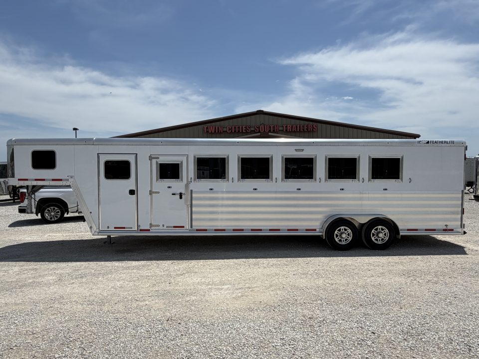 Trailer Photo 2