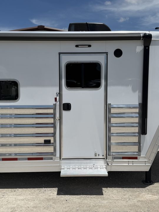 Trailer Photo 14