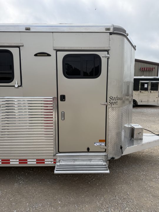 Trailer Photo 12