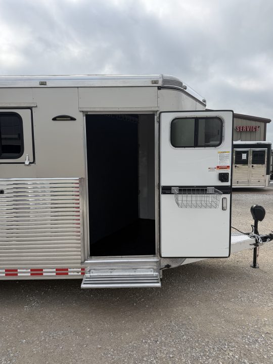 Trailer Photo 13