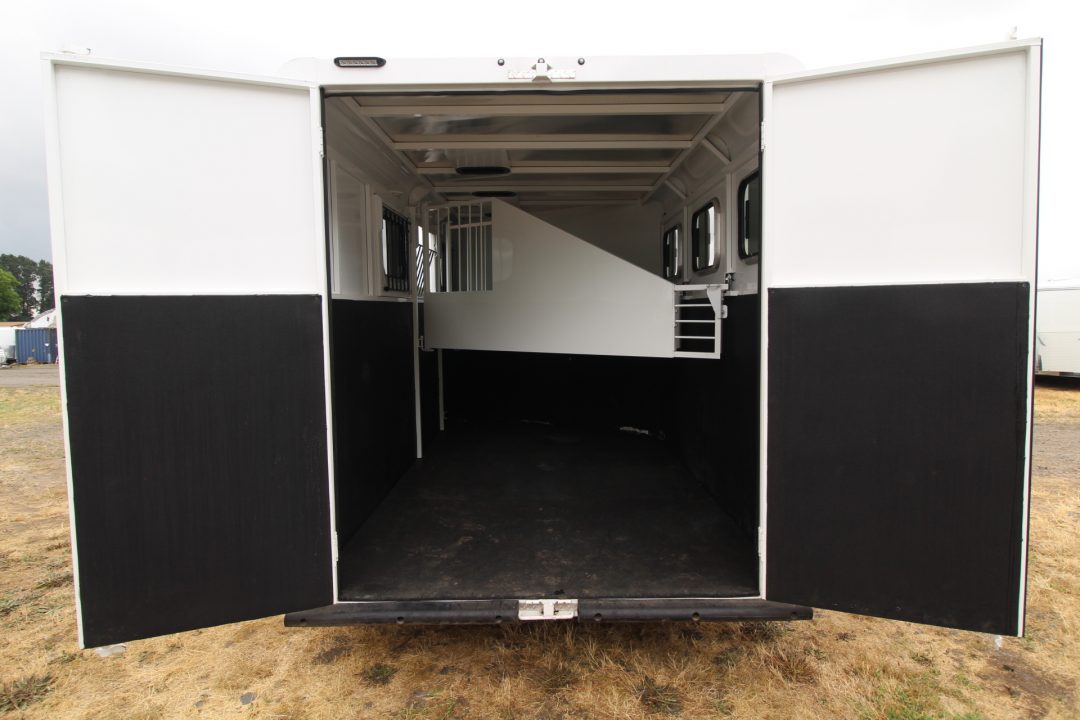 Trailer Photo 7