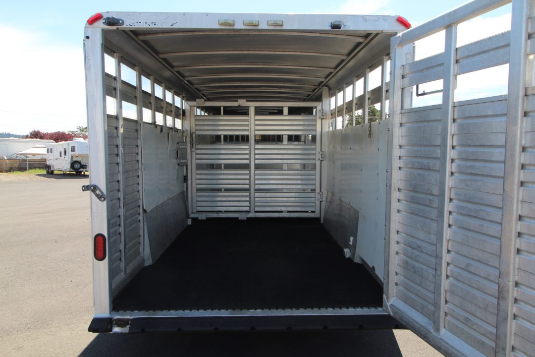 Trailer Photo 5