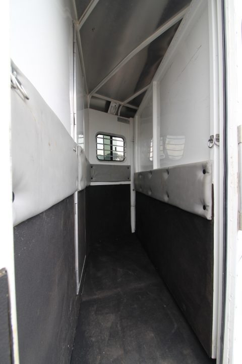 Trailer Photo 12