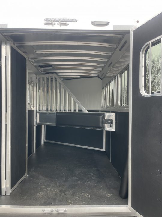 Trailer Photo 8