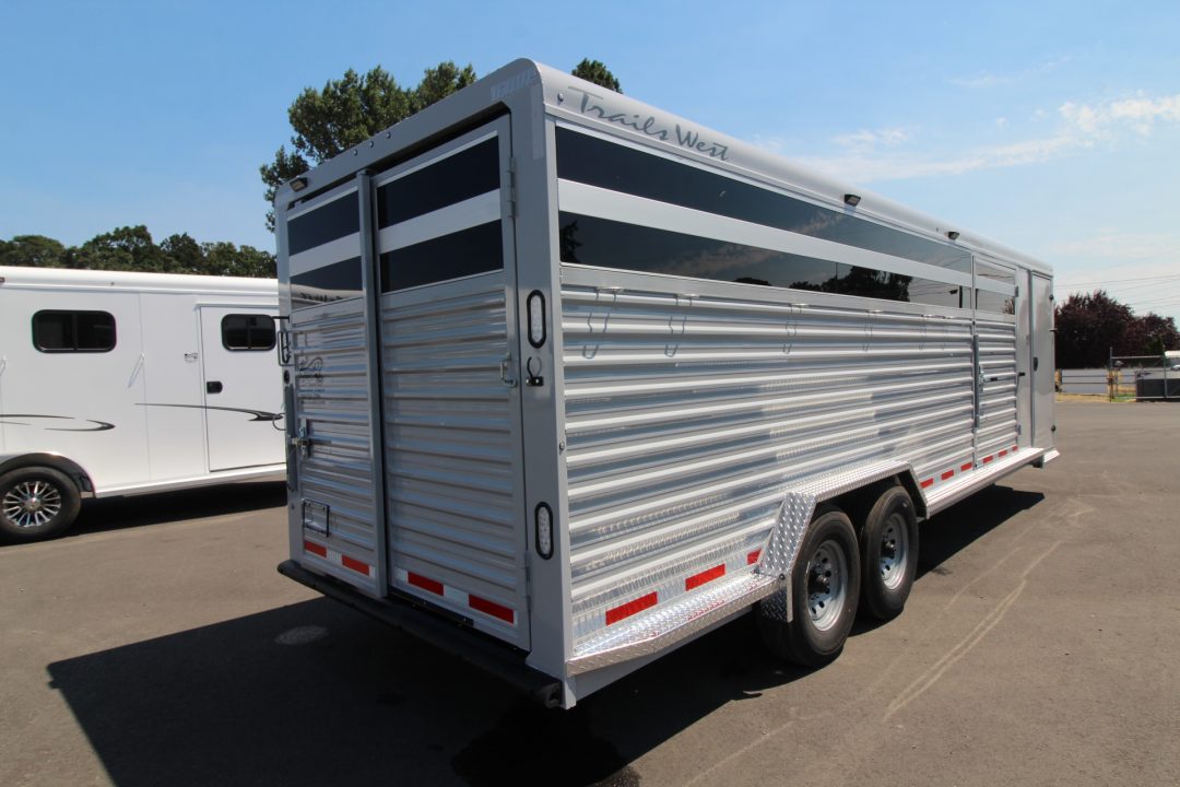 Trailer Photo 11