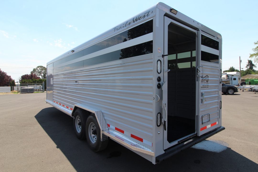 Trailer Photo 2