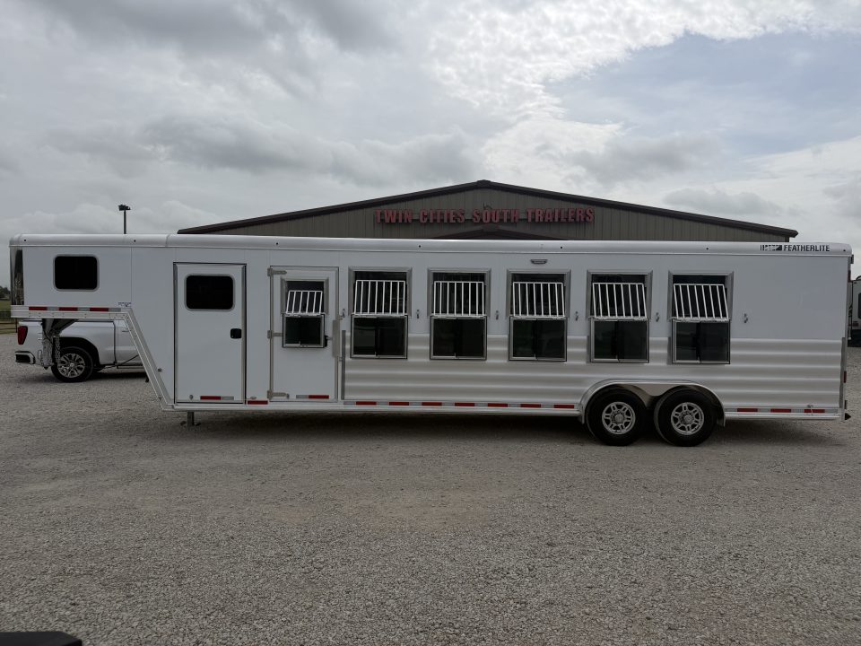 Trailer Photo 2