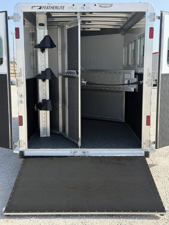 Trailer Photo 7