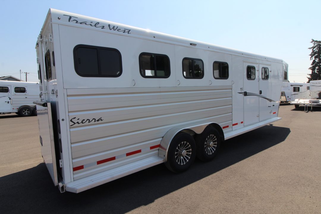 Trailer Photo 17