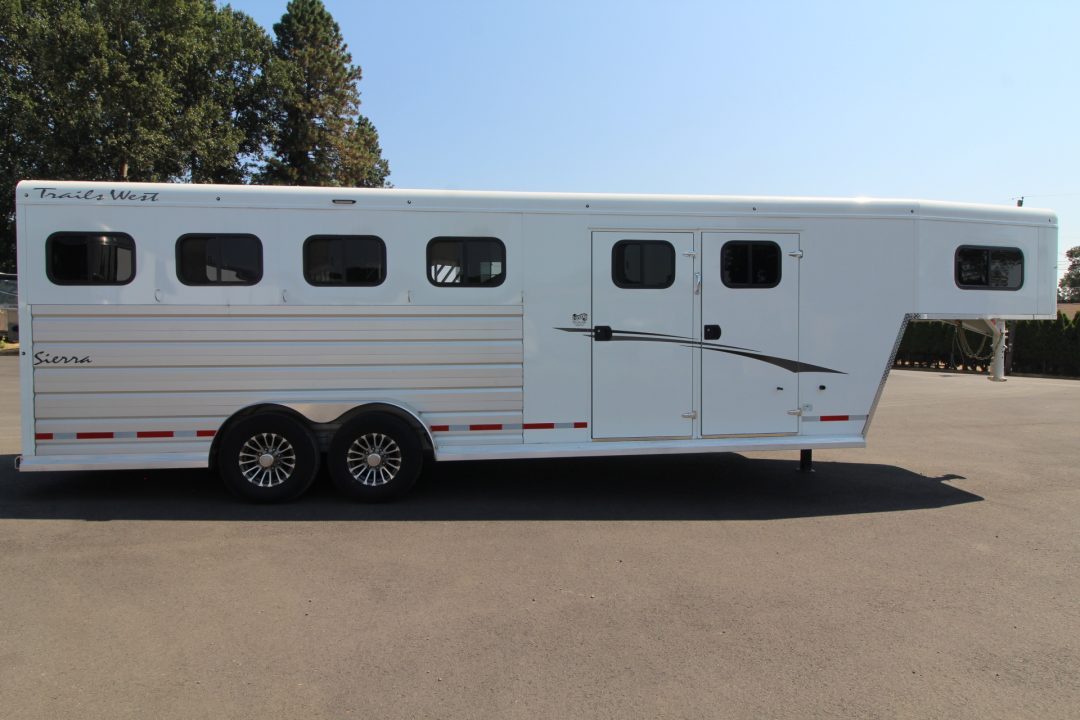Trailer Photo 16
