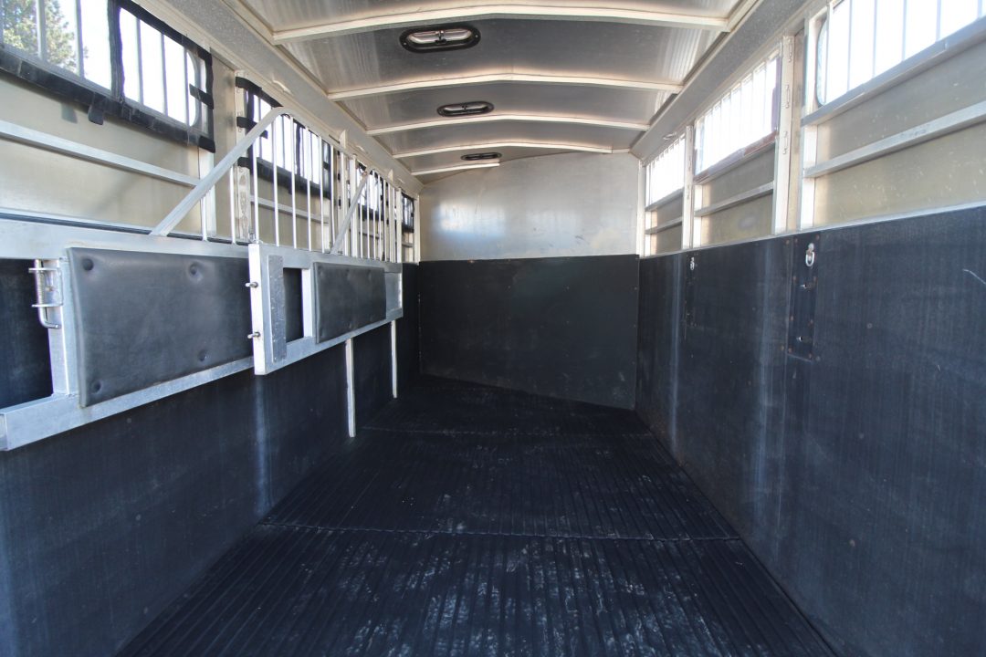 Trailer Photo 15