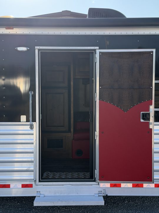 Trailer Photo 14