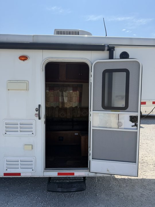 Trailer Photo 12