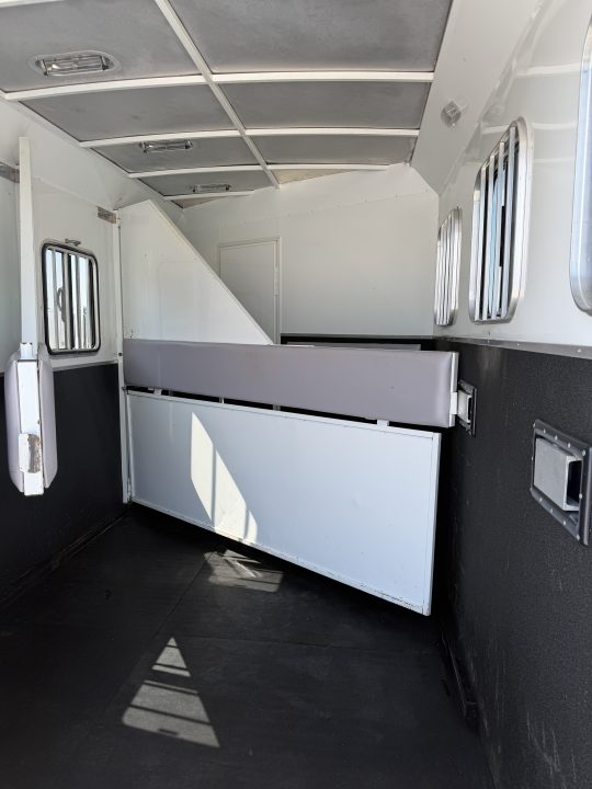 Trailer Photo 9