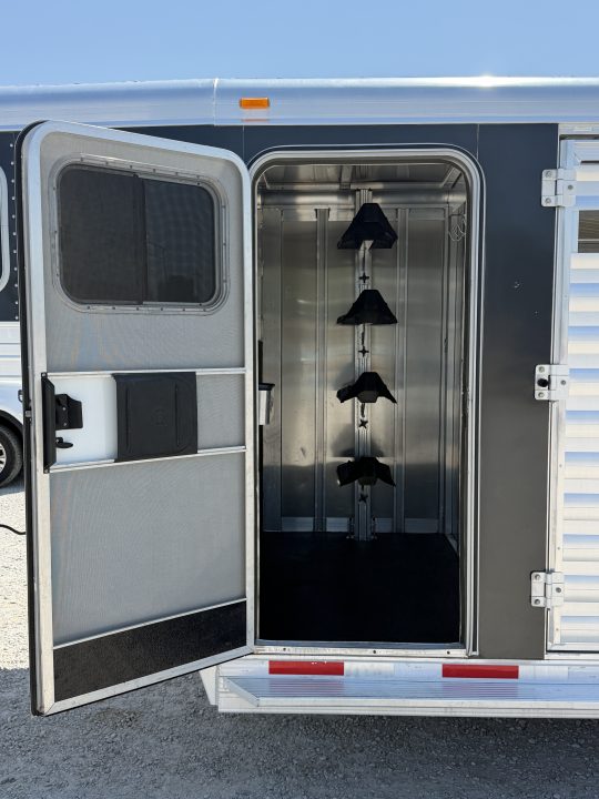 Trailer Photo 10
