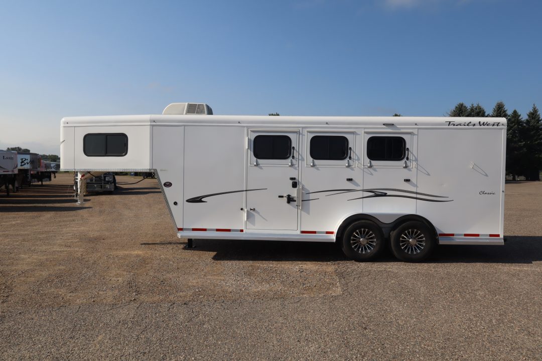 Trailer Photo 4