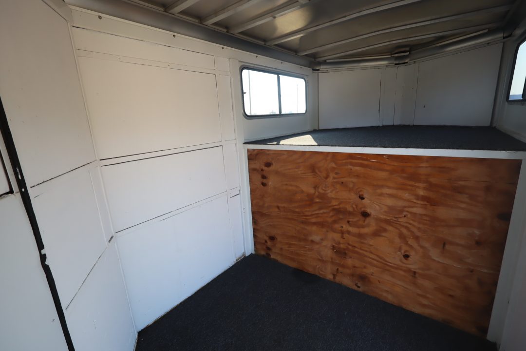 Trailer Photo 15