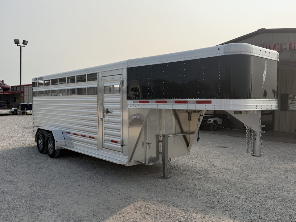 Trailer Photo 2