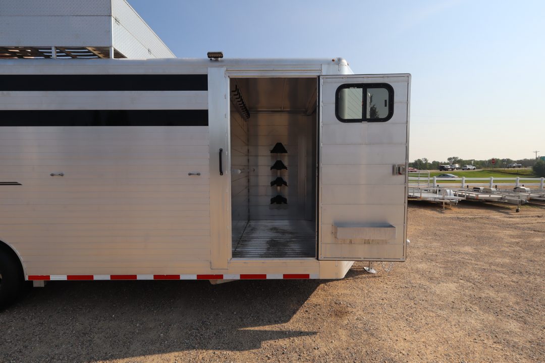 Trailer Photo 10