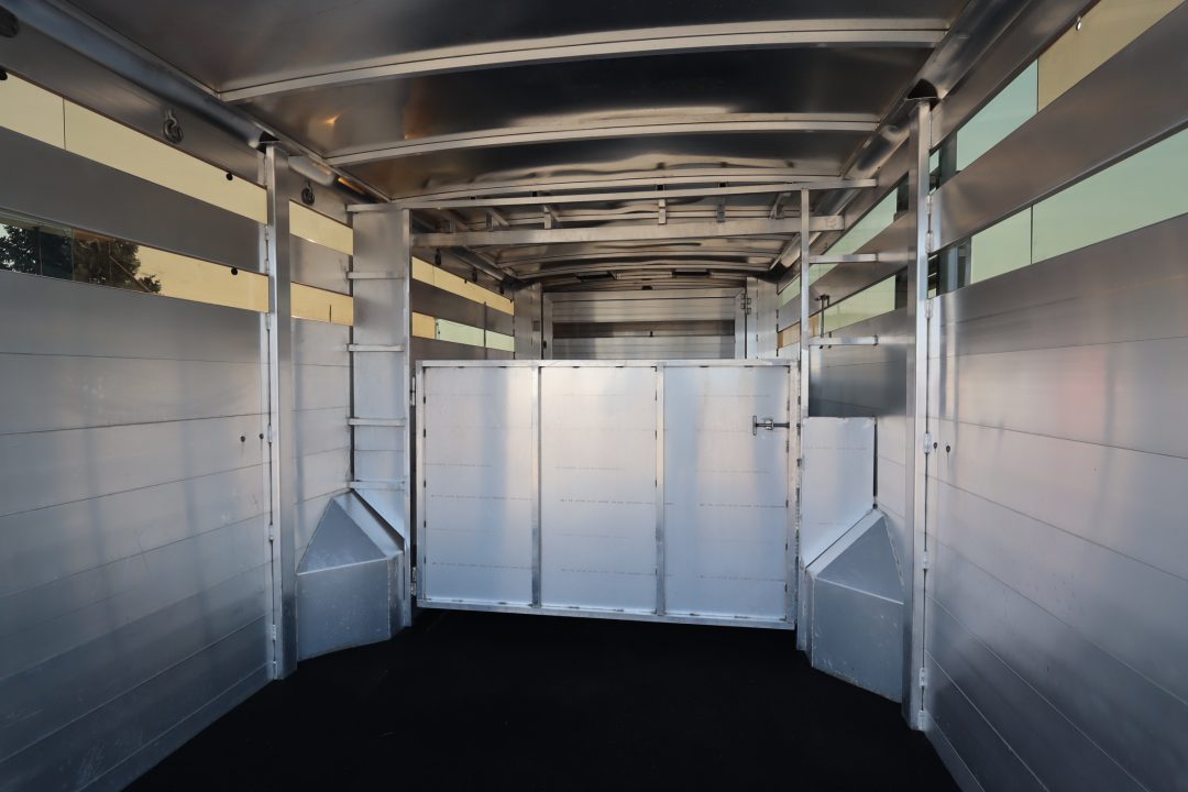 Trailer Photo 7