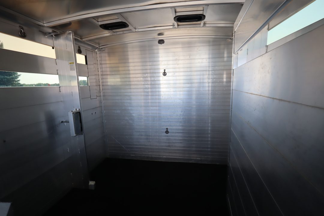 Trailer Photo 9