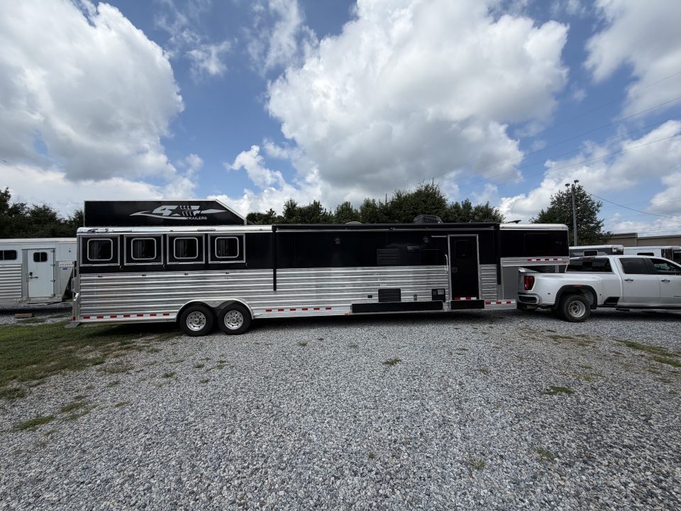 Trailer Photo 3
