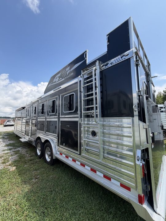 Trailer Photo 4