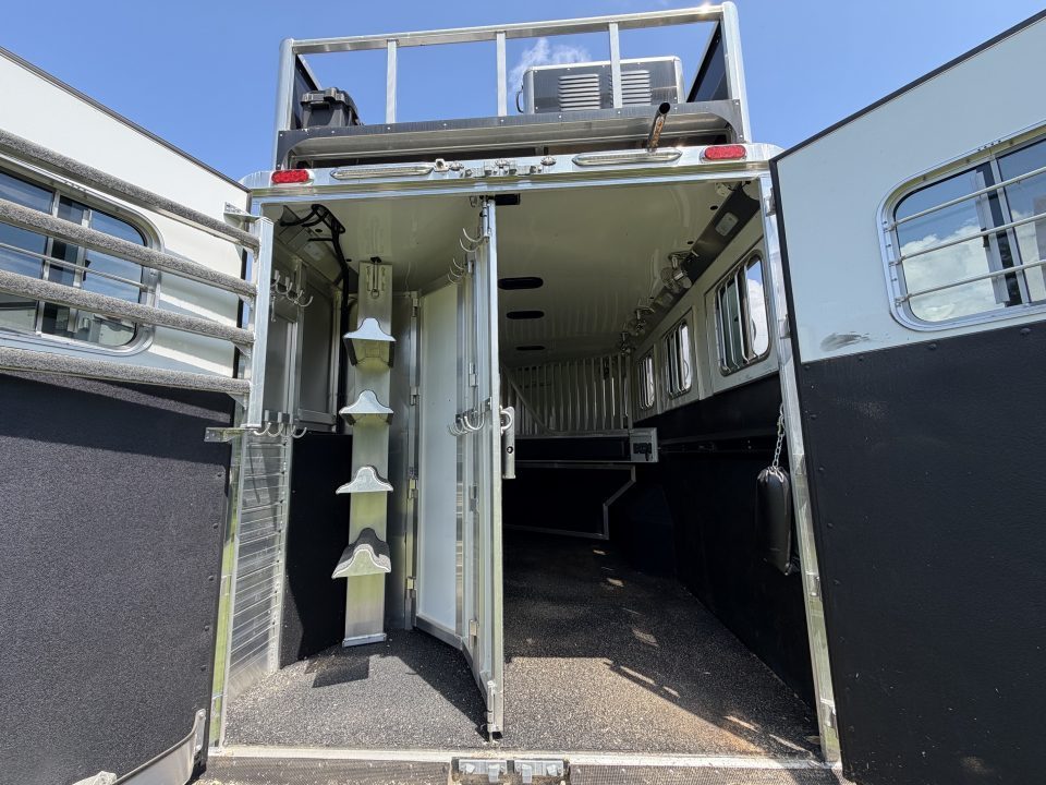 Trailer Photo 26