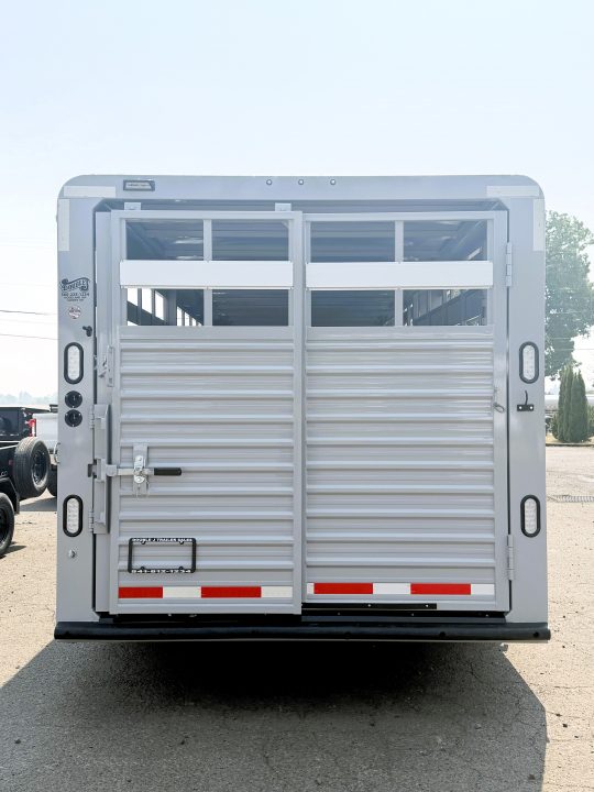 Trailer Photo 3