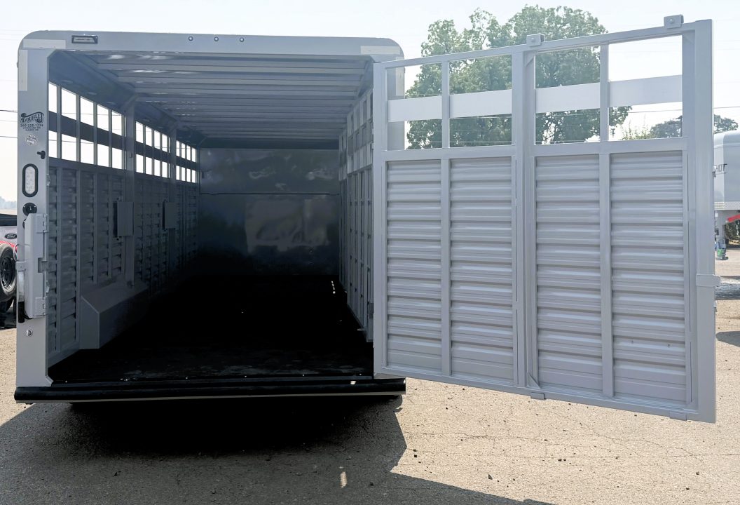 Trailer Photo 4