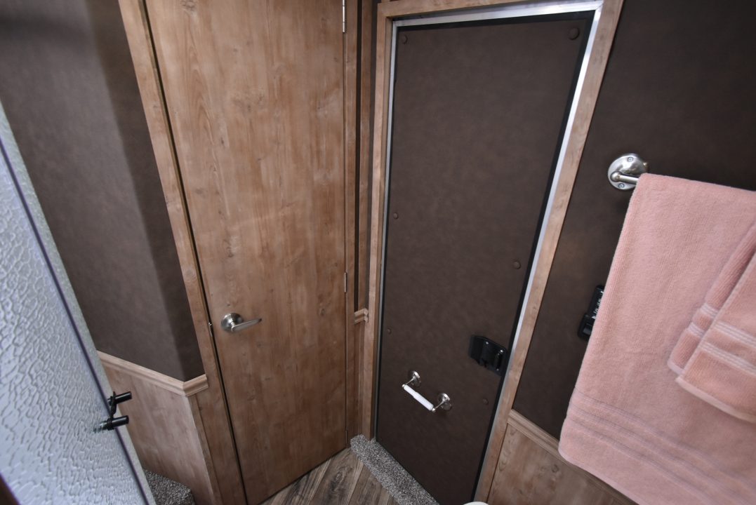 Trailer Photo 19